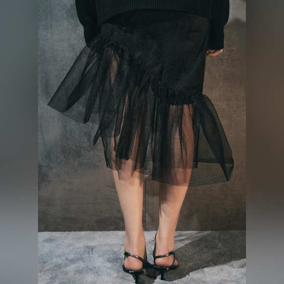NWT ZARA ASYMMETRICAL TULLE SKORT SIZE L - Picture 10 of 12